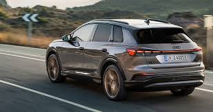 Als audi a3 (interne typbezeichnung 8y, interne modellbezeichnung au380) wird ein seit 2020 erhältliches kompaktklassemodell und vierte generation des a3 von audi bezeichnet. Audi Q4 E Tron Suv Unter Hochspannung Carpixx S Oldtimer Blog