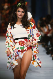 Karl lagerfeld runway show rtw s/s 1997. 100 Of Karl Lagerfeld S Best Chanel Runway Moments Karl Lagerfeld Chanel Designs