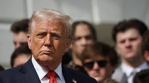 Erik Dill's Instagram, Twitter & Facebook