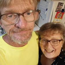 This is Mina our princess. We have had her since the end of October. She is  very long like a dachshund and I am wondering how much should she weigh? We  have