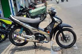 Supra x 125 warna hitam putih modif. Honda Supra X 125 Tampan Dimodifikasi Keren Bermodal Part Mewah Gridoto Com