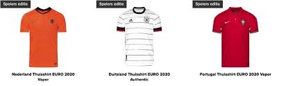 Voor een stijlvolle uitstraling & dynamische bewegingsvrijheid. Voetbaltenues Van De Nationale Ploegen Designs Shirts En Tenues