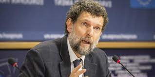 Anayasa mahkemesi ile kavala arasındaki gerginlik sürerken,abd dışişleri bakanlığı, yaklaşık 3 yıldır tutuklu bulunan osman kavala'nın 'derhal serbest bırakılması' çağrısı yaptı. Osman Kavala Kimdir Nereli Kac Yasinda Osman Kavala Neden Tutuklu