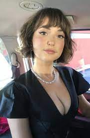 Milana Vayntrub (Lily from AT&T) : r/Celebswithbigtits