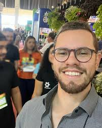 Victor Dobbins (@dobbins.victor) • Threads, Say more