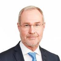 Stephen Kronberg's Instagram, Twitter & Facebook