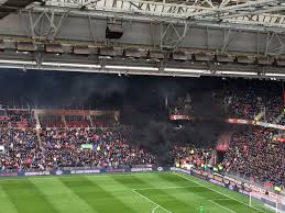 When does psv vs ajax kick off? Rookbom In Supportersvak Psv Vijftien Gewonden Club Woedend Foto S Edje S Vlog