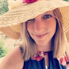 Leah Burnside (LeahBurnie13)