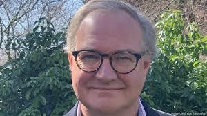 Alex Marcucci's Instagram, Twitter & Facebook