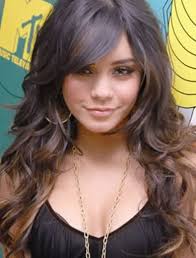 20 Best Hairstyles For Round Faces For Short And Long Hair In 2015 Side Bangs Hairstyles Long Wavy Hair Hair Styles