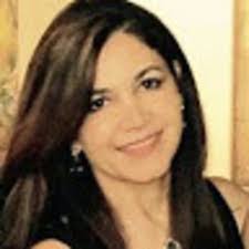 Renee Azar's Instagram, Twitter & Facebook