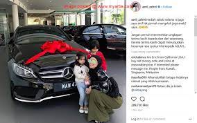 Kekasih baru hadiahkan kereta mewah untuk neldydia senrose? Bila Wawa Terima Hadiah Kereta Mercedes Dari Suami