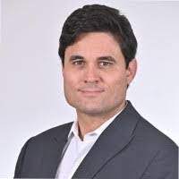 Ricardo Ferraz's Instagram, Twitter & Facebook