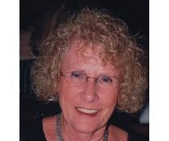 Elizabeth Langevin's Instagram, Twitter & Facebook