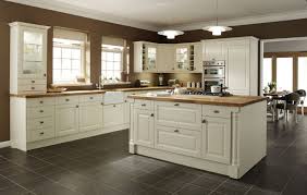cream shaker kitchen cabinet doors bar