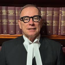 So incredibly pleased to have graduated from my Bachelor of Laws with First  Class Honours from Griffith University after 8 years of failing, dropping  out, and finally re-enrolling two years ago. 6… |