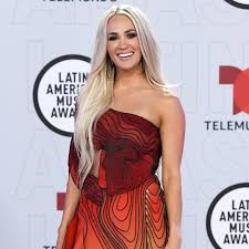 Discover top playlists and videos from your favorite artists on shazam! Carrie Underwood Steals The Spotlight In Bold Butterfly Gown At 2021 Latin Amas E Online News Wwc
