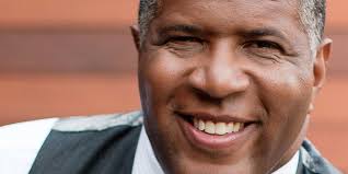 He Paid Off Morehouse Grads' Debt. Now Robert Smith Is Trying Income-Based  Financing at HBCUs.