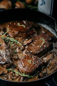 Filet Mignon In Mushroom Wine Sauce Natashaskitchen Com Recipes Filet Mignon Recipes Beef Recipes