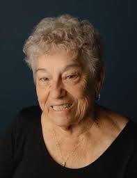 Ann Cantwell's Instagram, Twitter & Facebook