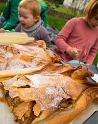 Herbst Aktivitaten Mit Kindern Von A Wie Apfelstrudel 2 0 Bis Z Wie Zauberhafter Spaziergang More Is Now Lebensmittel Essen Leckeres Essen Gesundes Essen