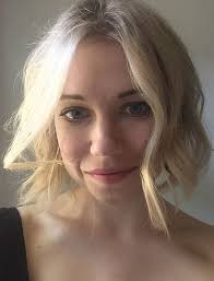 Elizabeth Demeo's Instagram, Twitter & Facebook