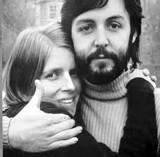 Nov 10, 2019 · paul mccartney dated dorothy 'dot' rhone for three years, after which he proposed to her. Paul Mccartney Die Beatles Nimmt Mir Keiner Weg Welt