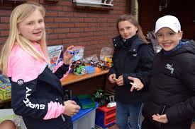 Erster Strassenflohmarkt In Der Moorstrasse In Kettenkamp
