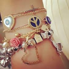 Résultat de recherche d'images pour "girl fashion facebook"