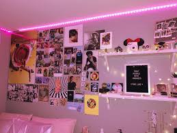 Bedroom Inspiration In 2020 Room Posters One Direction Bedroom One Direction Room