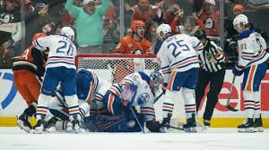 NHL goal-line technology challenging to implement, Bill Daly says