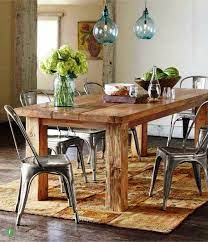 Mesa de comedor de madera en el comedor moderno con juego de mesa y jarron de plantas concepto de diseno de interiores fotos retratos imagenes y fotografia de archivo libres de. Comedores Modernos 2021 Fotos E Ideas De Decoracion