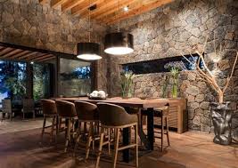 Estas 40 casas de campo rústicas les serán de gran ayuda para inspirarse y al momento de construir su propia casa de campo o vivienda con estilo rústico en la ciudad.como podrán observar a lo largo de las imágenes podremos encontrarnos con casas hechas de madera, otras de ladrillo, metal y hasta prefabricadas. Casas Rusticas Imagenes Decoracion Y Fachadas Informacion Imagenes