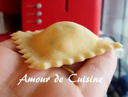 Raviolis Fait Maison Pate A Ravioles En Video Amour De Cuisine Recette En 2020 Raviolis Faits Maison Recette Recettes Du Ramadan