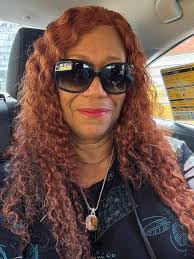 Eileen Davila's Instagram, Twitter & Facebook