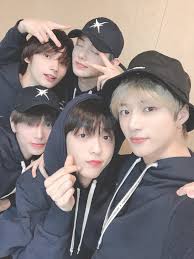 See more ideas about bts, bts bangtan boy, bangtan sonyeondan. Tomorrow X Together On Twitter Txt Tomorrow Foto Bts