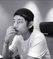 Canada finally wins gold in women's football (soccer) kim taehyung mhmitw. Kth Facts Auf Twitter Taehyungtrends Kim Taehyung Is Currently Trending At 13 Worldwide After His Youtube Live Keep Tweeting His Name Let S Trend Him Higher Bts Twt Https T Co 3ughui5nis