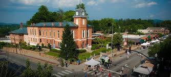 Explore popular outdoor experiences in brevard, north carolina such as hiking, camping, climbing, cycling, kayaking, mountain biking, trail running & more! Guide To Downtown Brevard Nc Pilot Cove Pisgah Forest Nc
