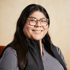 💜 Veterinary Receptionist Week Spotlight: Lisa, Lenity Vet Specialists +  Emergency Care 💜 Nominated by Dr. Kimberly Carlson “I have had the  pleasure of working closely with Lisa for the last three