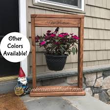 Plant Holder Hanging Basket Plant Holder Wood Plant Stand Etsy In 2020 Plants For Hanging Baskets Hanging Plant Holder Hanging Flower Baskets