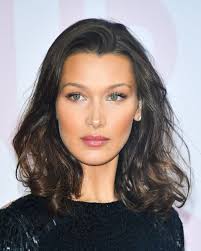 7 easy techniques to curl hair with a straightener and a wand 20 Beach Waves Hairstyles And Hair Ideas For 2021