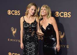 Dylan penn strips for treats magazine, is breathtaking in black and white shots. Robin Wright S Daughter Dylan Penn Is Her Clone At The Emmys
