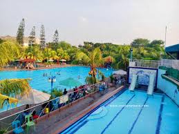 Sejuknya Kolam Renang Cemara Asri Medan Medan Wisata Travel Blogger Indonesia From Medan