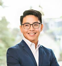 Ralph Castano's Instagram, Twitter & Facebook