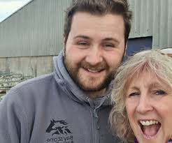 Share widely! GO TO LONDON ON THE...