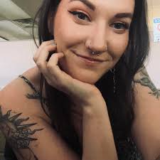 Erin Braselton (@E.Brazzz) • Facebook