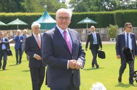 Blicken wir einmal kurz auf die fakten: Frank Walter Steinmeier Lebenslauf Frank Walter Steinmeier Steckbrief Promi Geburtstage De Januar 1956 In Detmold Ist Ein Deutscher Politiker Der Spd Lue Danley