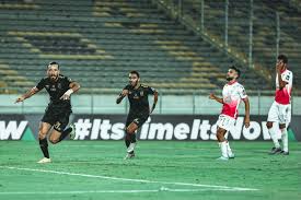 تقمَّص دور ثلاثة مُجرمين مُختلفين يبحثون عن الثروة في لعبة grand theft auto v. Ø¨Ø¹Ø¯ ÙƒØ¨ÙˆØªÙ‡ Ø£Ù…Ø§Ù… Ø§Ù„Ø£Ù‡Ù„ÙŠ Ø§Ù„ÙˆØ¯Ø§Ø¯ ÙŠØ¯Ø¹Ù… ØµÙÙˆÙÙ‡ Ø¨Ù€8 Ù„Ø§Ø¹Ø¨ÙŠÙ† Ø¨ÙˆØ§Ø¨Ø© Ø§Ù„Ø´Ø±ÙˆÙ‚ Ù†Ø³Ø®Ø© Ø§Ù„Ù…ÙˆØ¨Ø§ÙŠÙ„