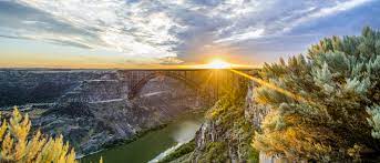 At the twin falls visitor center or at shoshone falls park. Snake River Canyon Rim Trails Visit Idaho