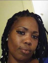 Lisa Banks's Instagram, Twitter & Facebook